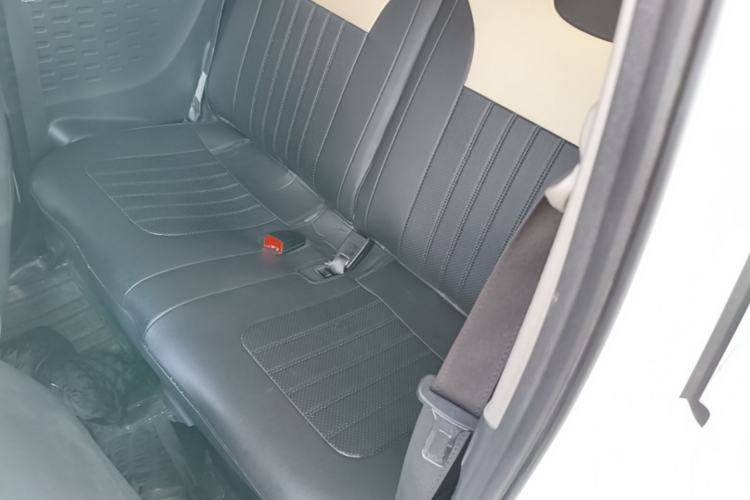 Used Wuling Hongguang MINIEV 2022 Macaron Fashion Model Lithium Iron Phosphate Left Rear Seat