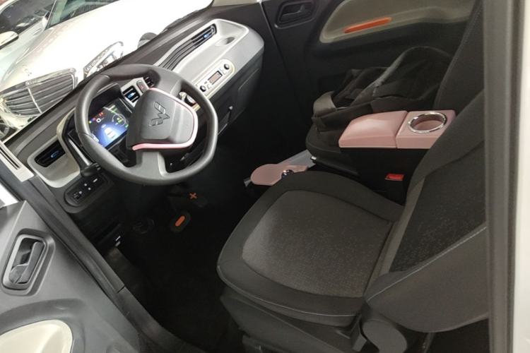 Used Wuling Hongguang MINIEV 2022 Zizai Version Lithium Iron Phosphate Left Rear Seat