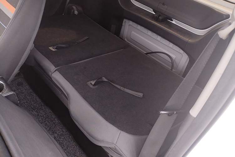 Used Wuling Hongguang MINIEV 2022 Easy Version Lithium-NMC Left Rear Seat