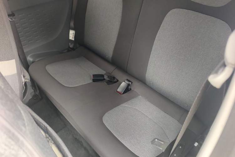 Used Wuling Hongguang MINIEV 2022 Macaron Fashion Model Lithium Iron Phosphate Left Rear Seat