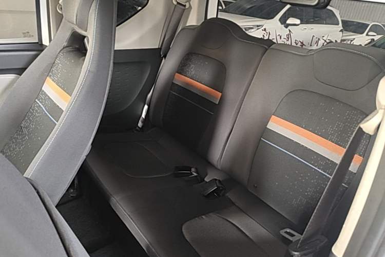 Used Wuling Hongguang MINIEV 2022 Enjoy Edition Lithium Iron Phosphate Left Rear Seat