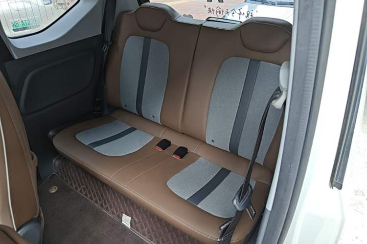Used Wuling Hongguang MINIEV 2022 GAMEBOY 300km Enthusiast Model with Lithium Iron Phosphate Left Rear Seat