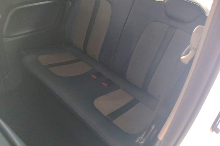 Used Wuling Hongguang MINIEV 2022 GAMEBOY 300km Enthusiast Model with Lithium Iron Phosphate Left Rear Seat