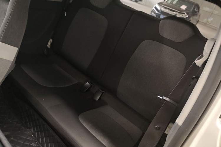 Used Wuling Hongguang MINIEV 2022 Macaron Premium Model – Lithium Iron Phosphate Left Rear Seat
