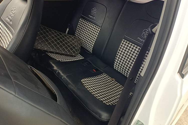 Used Wuling Hongguang MINIEV 2022 Easy Version Lithium Iron Phosphate Left Rear Seat