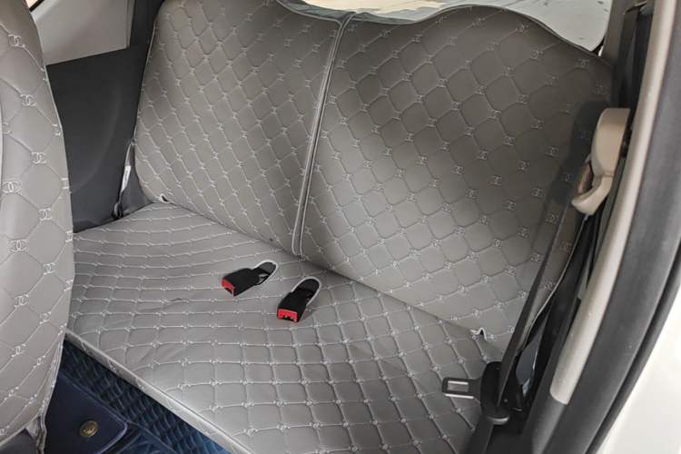 Used Wuling Hongguang MINIEV 2022 Macaron Fashion Model Lithium Iron Phosphate Left Rear Seat