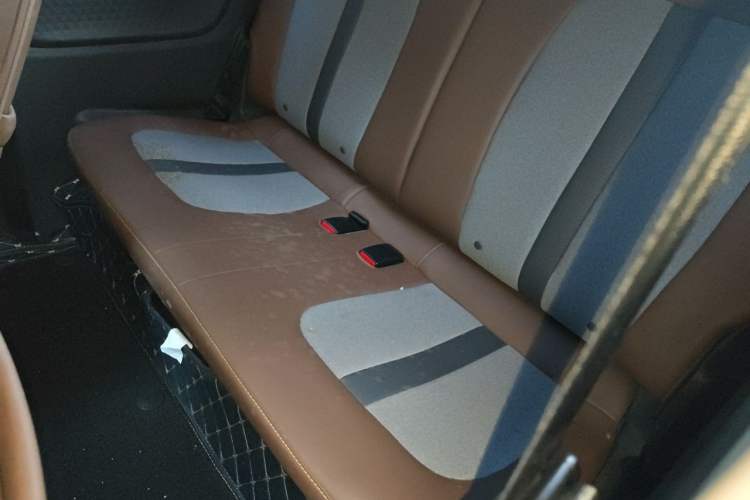 Used Wuling Hongguang MINIEV 2022 GAMEBOY 300km Enthusiast Model with Lithium Iron Phosphate Left Rear Seat