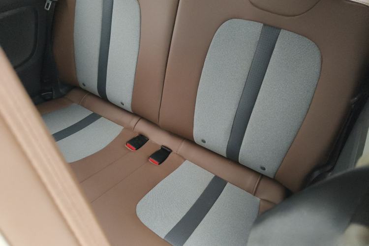 Used Wuling Hongguang MINIEV 2022 GAMEBOY 300km Enthusiast Model with Lithium Iron Phosphate Left Rear Seat