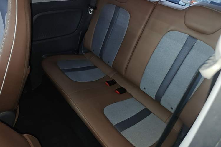 Used Wuling Hongguang MINIEV 2022 GAMEBOY 200km Gaming Edition with Lithium Iron Phosphate Left Rear Seat