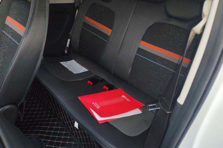 Used Wuling Hongguang MINIEV 2022 Macaron Fashion Model Lithium Iron Phosphate Left Rear Seat