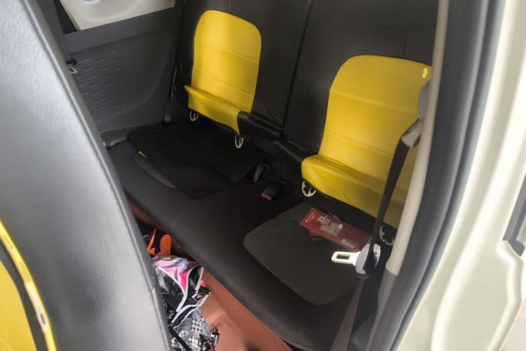 Used Wuling Hongguang MINIEV 2022 Macaron Premium Model – Lithium Iron Phosphate Left Rear Seat