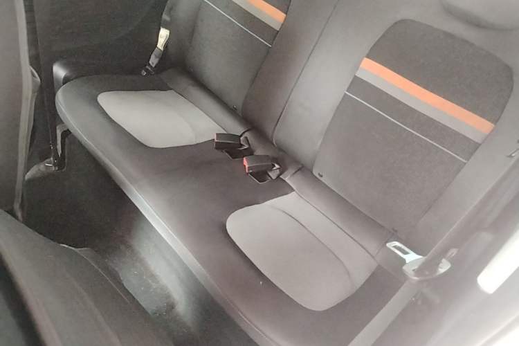 Used Wuling Hongguang MINIEV 2022 Zizai Version Lithium Iron Phosphate Left Rear Seat