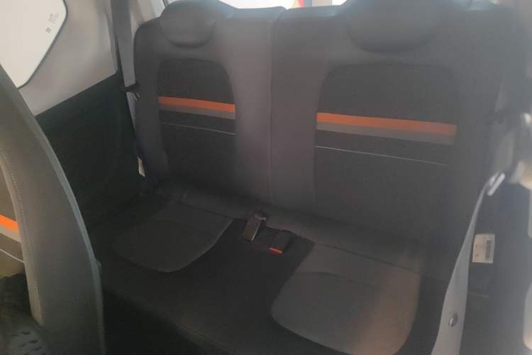 Used Wuling Hongguang MINIEV 2022 Zizai Version Lithium-NMC Left Rear Seat