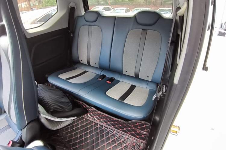Used Wuling Hongguang MINIEV 2022 GAMEBOY 200km Gaming Edition with Lithium Iron Phosphate Left Rear Seat