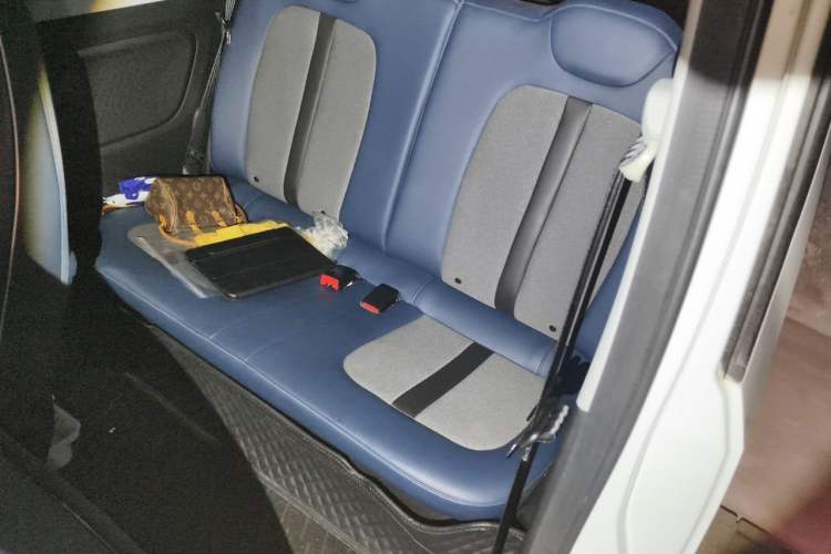 Used Wuling Hongguang MINIEV 2022 GAMEBOY 300km Enthusiast Model with Lithium Iron Phosphate Left Rear Seat