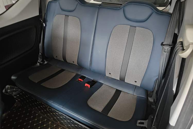 Used Wuling Hongguang MINIEV 2022 GAMEBOY 200km Gaming Edition with Lithium Iron Phosphate Left Rear Seat