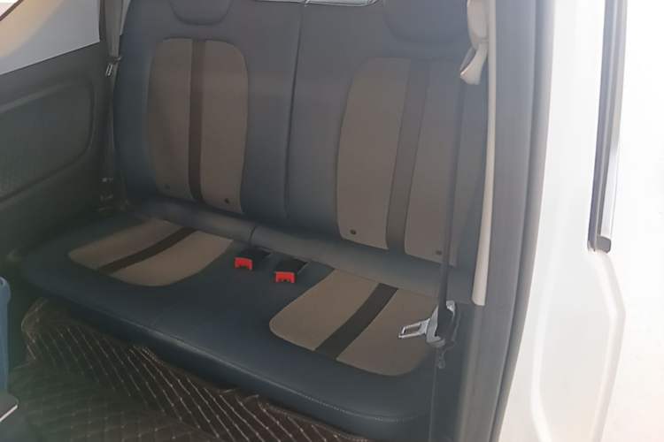 Used Wuling Hongguang MINIEV 2022 GAMEBOY 200km Gaming Edition with Lithium Iron Phosphate Left Rear Seat