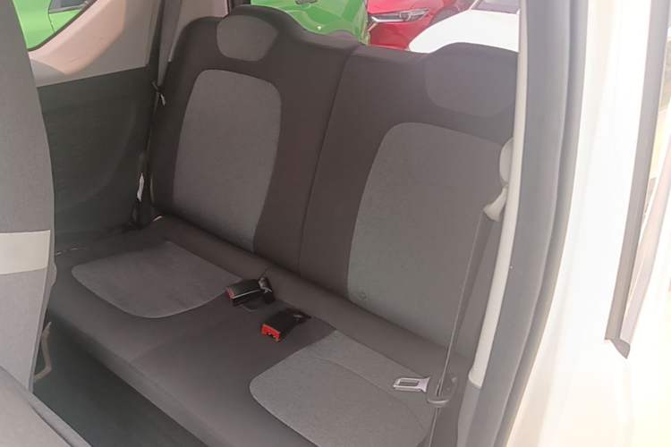 Used Wuling Hongguang MINIEV 2022 Macaron Premium Model – Lithium Iron Phosphate Left Rear Seat