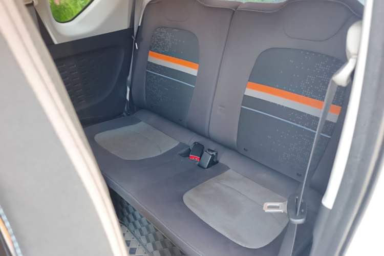 Used Wuling Hongguang MINIEV 2022 Macaron Fashion Model Lithium Iron Phosphate Left Rear Seat