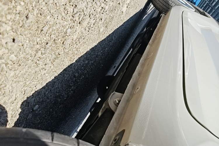 Used Wuling Hongguang MINIEV 2022 Macaron Fashion Edition Lithium-Nickel-Cobalt-Alpha-oxide Left Side Sill