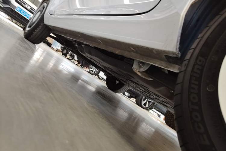 Used Wuling Hongguang MINIEV 2022 Zizai Version Lithium Iron Phosphate Left Side Sill