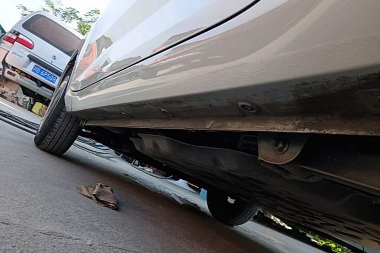 Used Wuling Hongguang MINIEV 2022 Macaron Fashion Model Lithium Iron Phosphate Left Side Sill