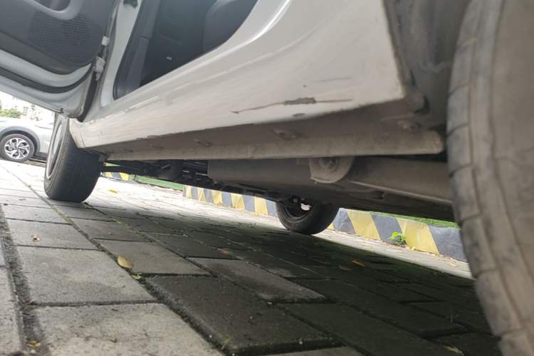 Used Wuling Hongguang MINIEV 2022 Zizai Version Lithium Iron Phosphate Left Side Sill