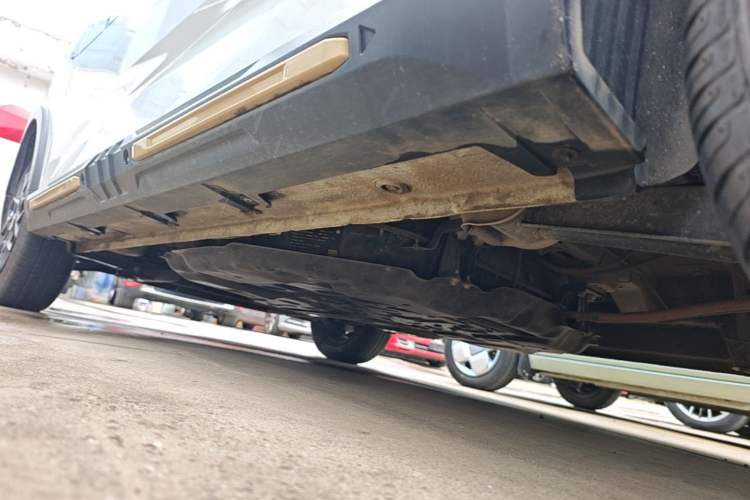 Used Wuling Hongguang MINIEV 2022 GAMEBOY 200km Gaming Edition with Lithium Iron Phosphate Left Side Sill