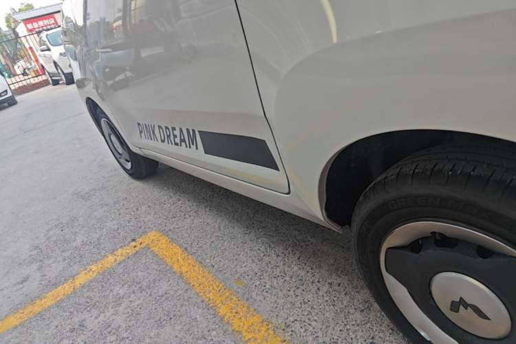 Used Wuling Hongguang MINIEV 2022 Macaron Premium Model – Lithium Iron Phosphate Left Side Sill
