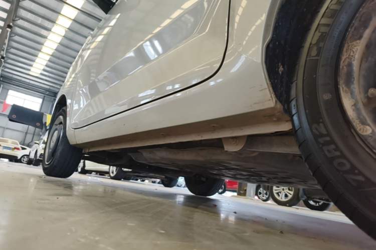 Used Wuling Hongguang MINIEV 2022 Macaron Premium Model – Lithium Iron Phosphate Left Side Sill