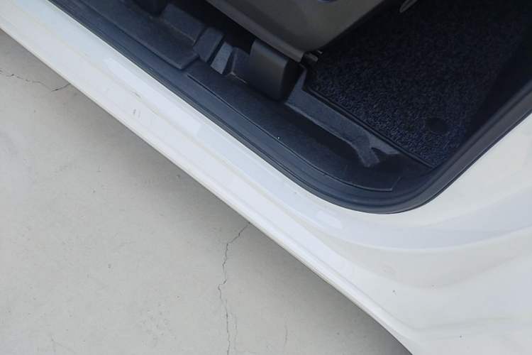 Used Wuling Hongguang MINIEV 2022 Easy Version Lithium-NMC Left Side Sill