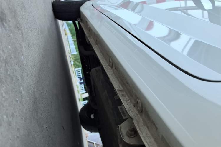 Used Wuling Hongguang MINIEV 2022 Zizai Version Lithium Iron Phosphate Left Side Sill