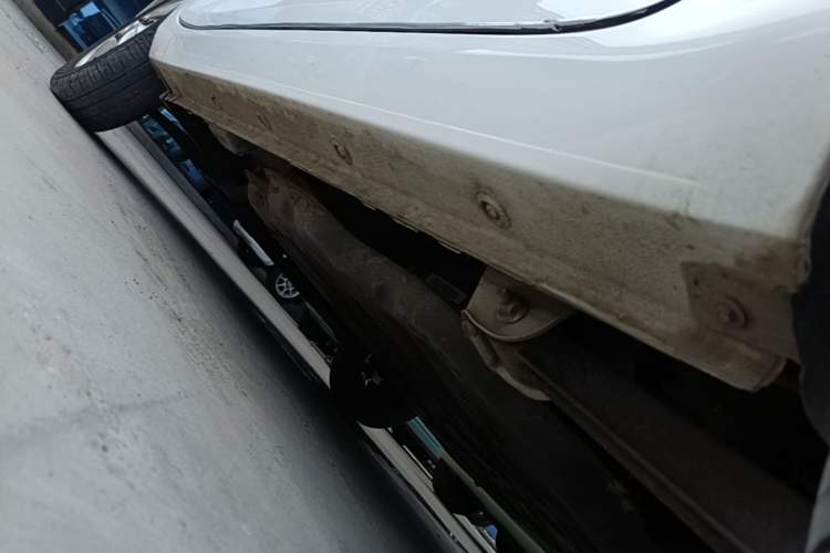 Used Wuling Hongguang MINIEV 2022 Zizai Version Lithium Iron Phosphate Left Side Sill