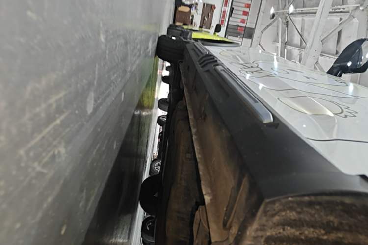 Used Wuling Hongguang MINIEV 2022 GAMEBOY 300km Enthusiast Model with Lithium Iron Phosphate Left Side Sill