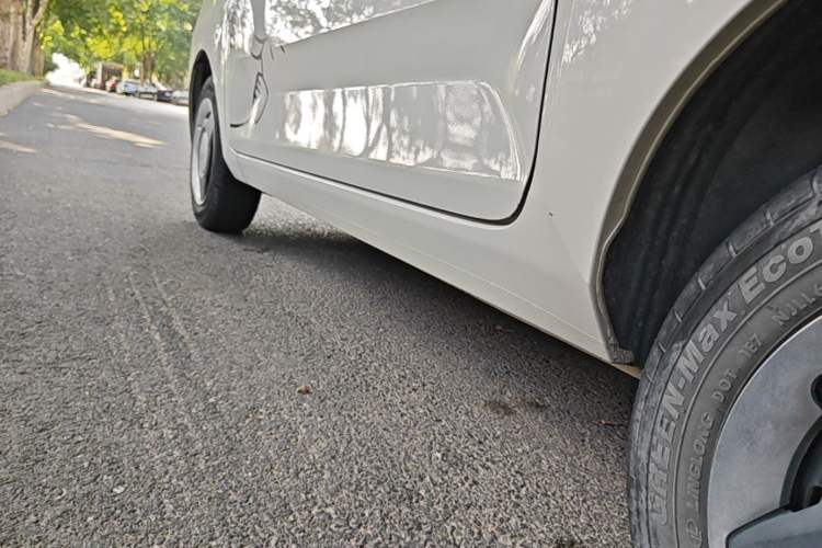 Used Wuling Hongguang MINIEV 2022 Macaron Fashion Model Lithium Iron Phosphate Left Side Sill