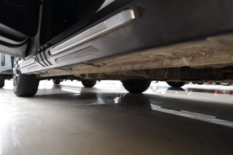 Used Wuling Hongguang MINIEV 2022 GAMEBOY 200km Gaming Edition with Lithium Iron Phosphate Left Side Sill