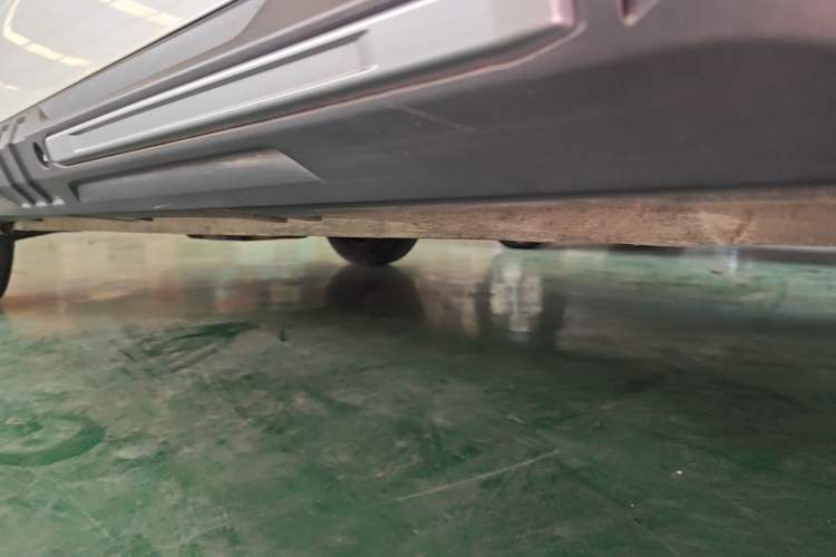 Used Wuling Hongguang MINIEV 2022 GAMEBOY 200km Gaming Edition with Lithium Iron Phosphate Left Side Sill