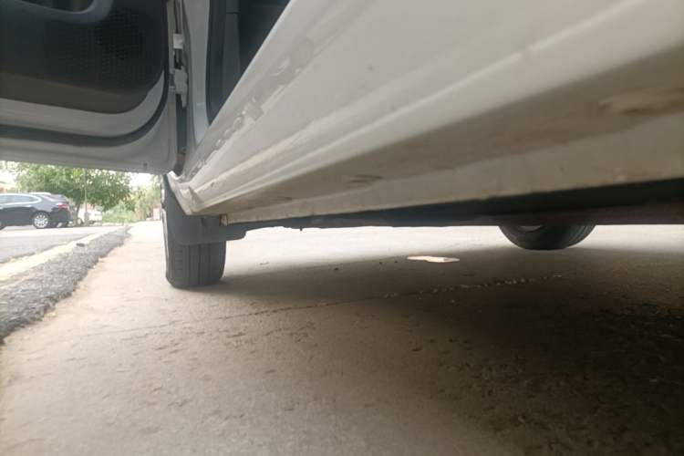 Used Wuling Hongguang MINIEV 2022 Zizai Version Lithium-NMC Left Side Sill