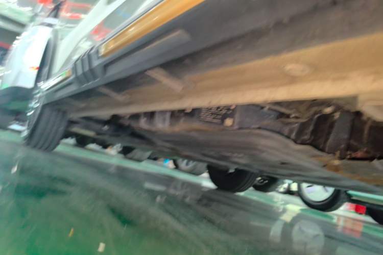 Used Wuling Hongguang MINIEV 2022 GAMEBOY 200km Gaming Edition with Lithium Iron Phosphate Left Side Sill