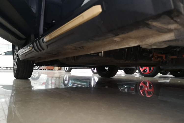 Used Wuling Hongguang MINIEV 2022 GAMEBOY 200km Gaming Edition with Lithium Iron Phosphate Left Side Sill