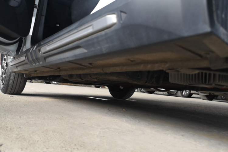 Used Wuling Hongguang MINIEV 2022 GAMEBOY 300km Enthusiast Model with Lithium Iron Phosphate Left Side Sill