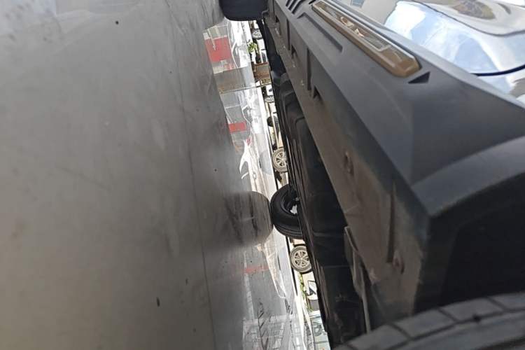 Used Wuling Hongguang MINIEV 2022 GAMEBOY 200km Gaming Edition with Lithium Iron Phosphate Left Side Sill
