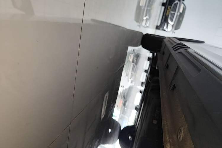 Used Wuling Hongguang MINIEV 2022 GAMEBOY 200km Gaming Edition with Lithium Iron Phosphate Left Side Sill