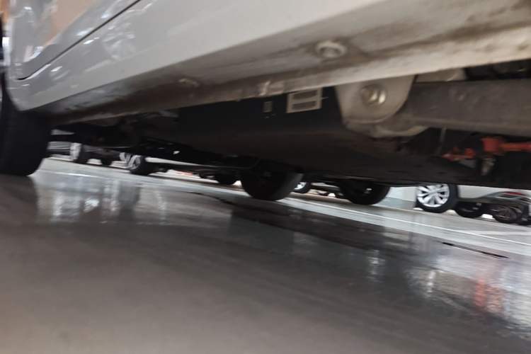 Used Wuling Hongguang MINIEV 2022 Macaron Fashion Model Lithium Iron Phosphate Left Side Sill