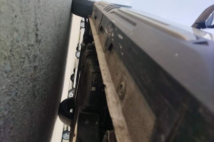 Used Wuling Hongguang MINIEV 2022 GAMEBOY 200km Gaming Edition with Lithium Iron Phosphate Left Side Sill
