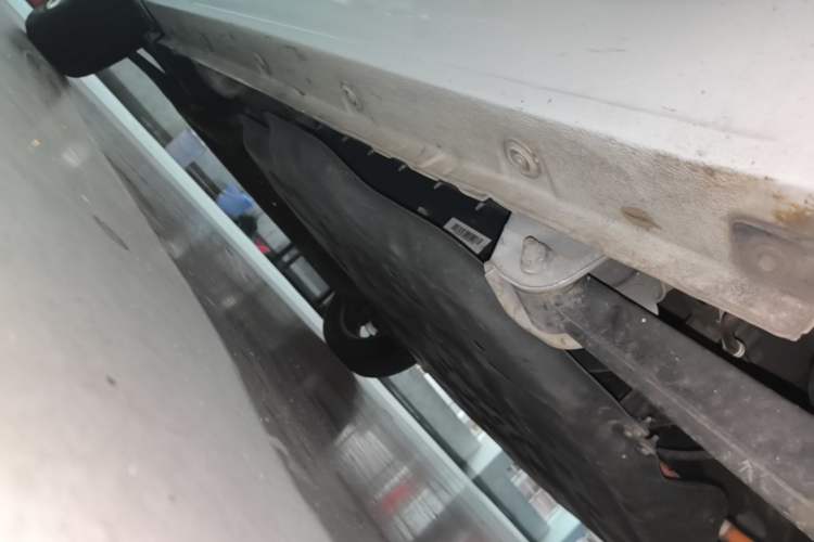 Used Wuling Hongguang MINIEV 2022 Zizai Version Lithium-NMC Left Side Sill