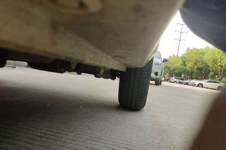 Used Wuling Hongguang MINIEV 2022 Macaron Premium Model – Lithium Iron Phosphate Left Side Sill