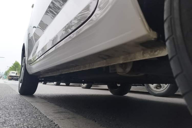 Used Wuling Hongguang MINIEV 2022 Zizai Version Lithium Iron Phosphate Left Side Sill