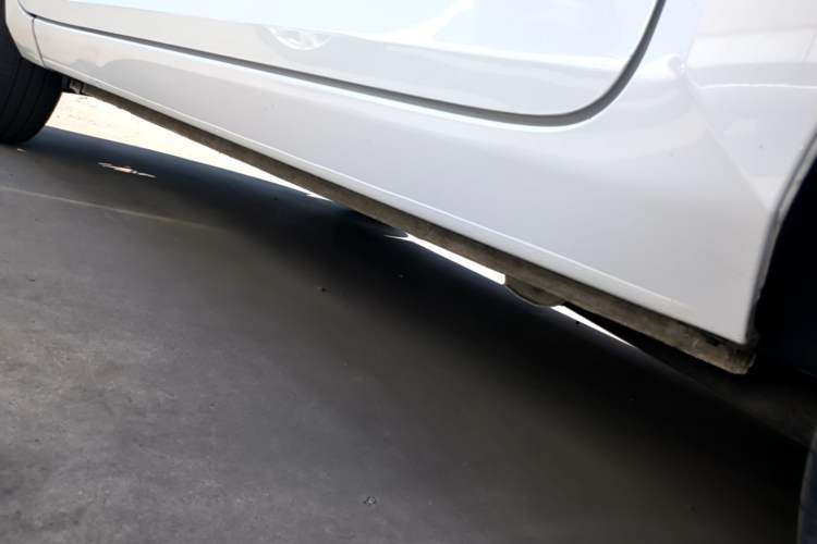 Used Wuling Hongguang MINIEV 2022 Zizai Version Lithium-NMC Left Side Sill