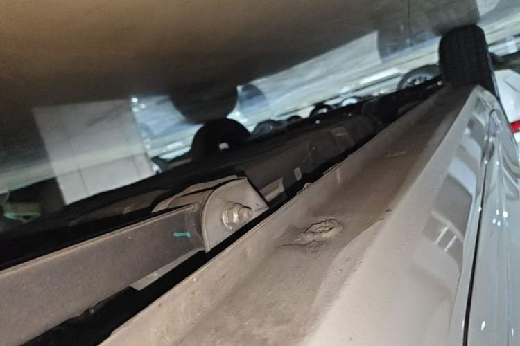 Used Wuling Hongguang MINIEV 2022 Macaron Premium Model – Lithium Iron Phosphate Left Side Sill